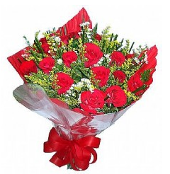 Bouquet Tradicional com 12 Rosas Vermelhas